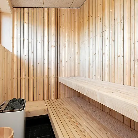 8 Person In Vestervig-by Traum