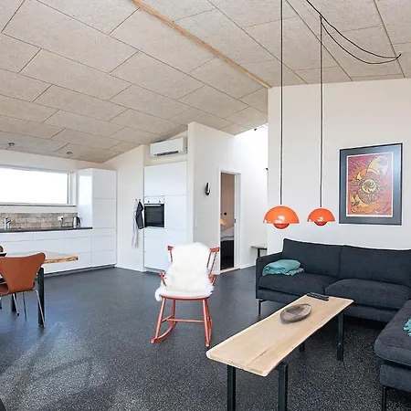 8 Person In Vestervig-by Traum